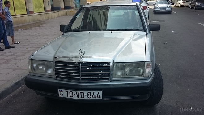 Mercedes E 200 1992, 394,088 km - 2.0 l - Bakı