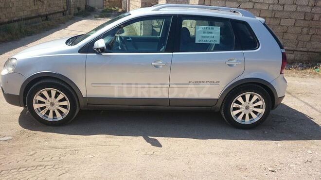 Volkswagen Polo 2008, 150,000 km - 1.4 l - Bakı