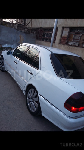 Mercedes C 240 1997, 283,000 km - 2.4 l - Bakı