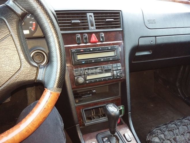 Mercedes C 240 1997, 283,000 km - 2.4 l - Bakı