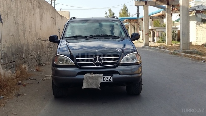 Mercedes ML 270 2001, 258,454 km - 2.7 l - Bakı