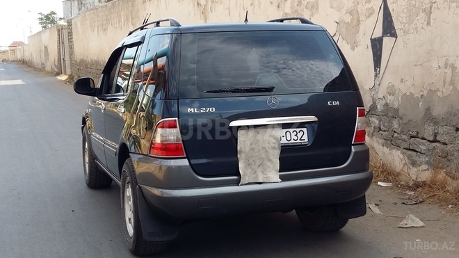 Mercedes ML 270 2001, 258,454 km - 2.7 l - Bakı