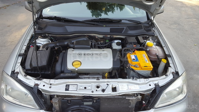 Opel Astra 1999, 228,000 km - 1.6 l - Qax