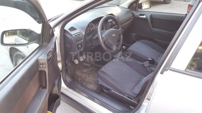 Opel Astra 1999, 228,000 km - 1.6 l - Qax