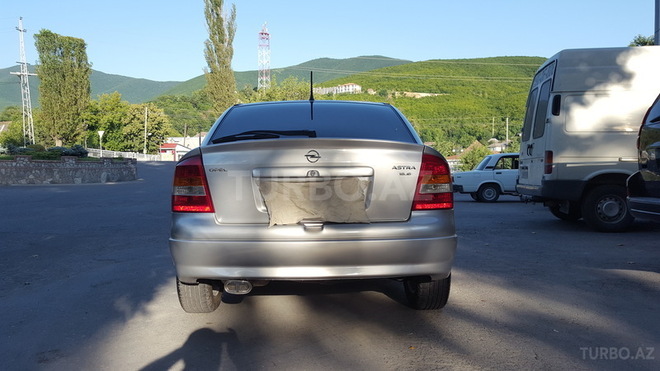 Opel Astra 1999, 228,000 km - 1.6 l - Qax