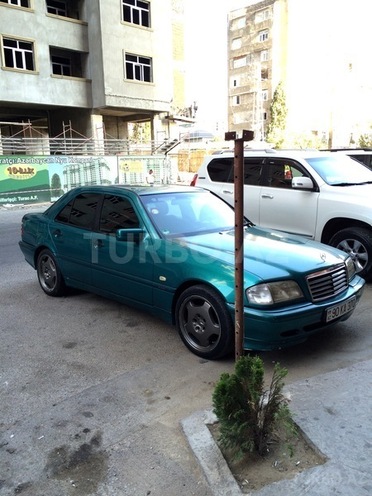 Mercedes C 180 1999, 301,000 km - 1.8 l - Bakı