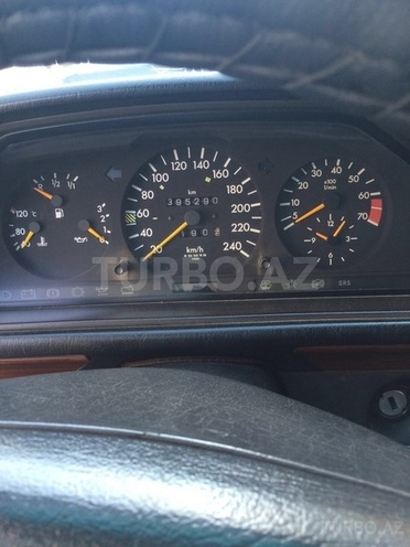 Mercedes E 200 1993, 200,000 km - 2.0 л - Bakı