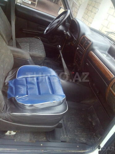GAZ 3110 1998, 159,500 km - 2.4 l - Goranboy