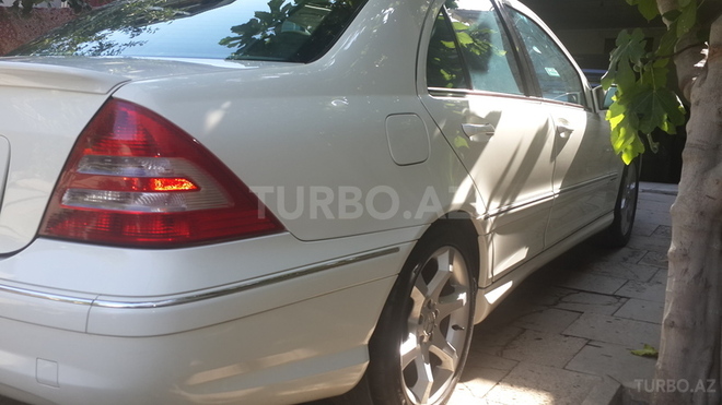 Mercedes C 230 2007, 123,000 km - 2.5 l - Bakı