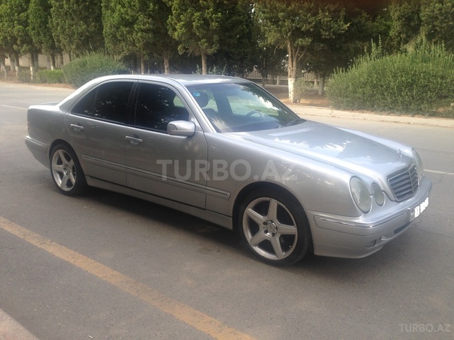 Mercedes E 240 2000, 150,000 km - 2.6 l - Bakı