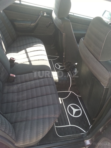 Mercedes 190 1992, 299,782 km - 2.0 л - Bakı