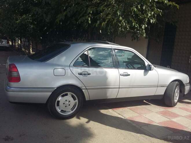 Mercedes C 180 1995, 373,000 km - 0.2 l - Goranboy