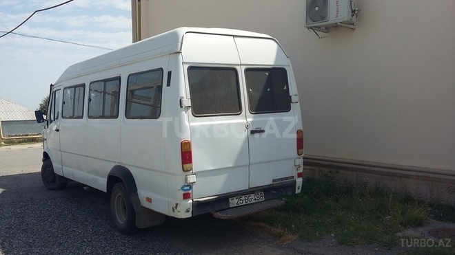 Mercedes 410 D 1991, 310,000 km - 2.3 л - Göygöl