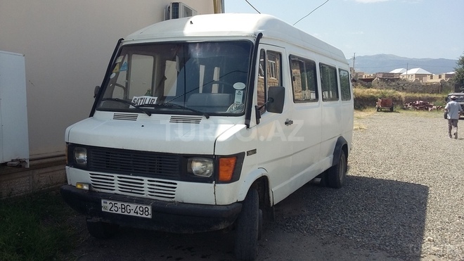 Mercedes 410 D 1991, 310,000 km - 2.3 л - Göygöl
