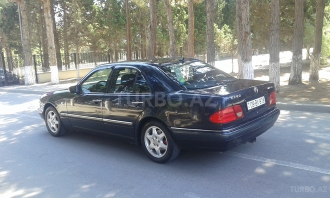 Mercedes E 280 1998, 145,000 km - 2.8 l - Sumqayıt
