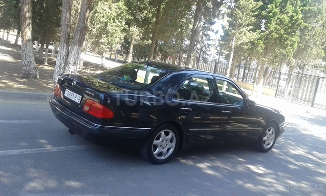 Mercedes E 280 1998, 145,000 km - 2.8 l - Sumqayıt