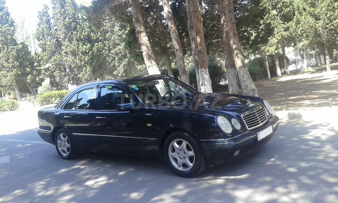 Mercedes E 280 1998, 185,000 km - 2.8 l - Sumqayıt