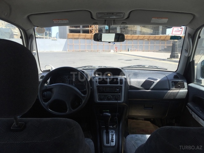 Mitsubishi Pajero io 2001, 167,000 km - 2.0 l - Bakı