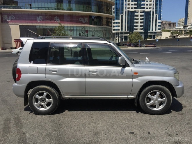 Mitsubishi Pajero io 2001, 167,000 km - 2.0 l - Bakı