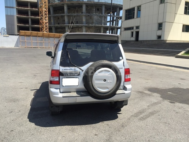 Mitsubishi Pajero io 2001, 167,000 km - 2.0 l - Bakı