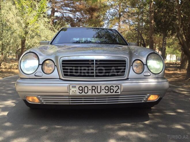 Mercedes E 200 1999, 284,000 km - 2.0 l - Sumqayıt