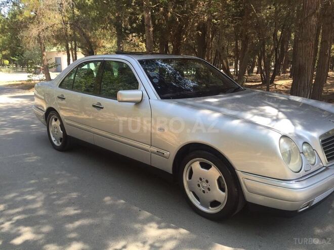 Mercedes E 200 1999, 284,000 km - 2.0 l - Sumqayıt