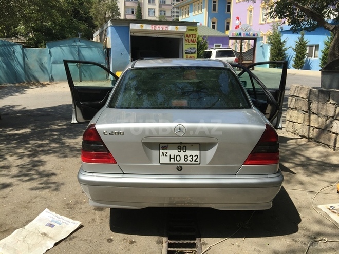 Mercedes C 200 1998, 230,000 km - 2.0 l - Bakı