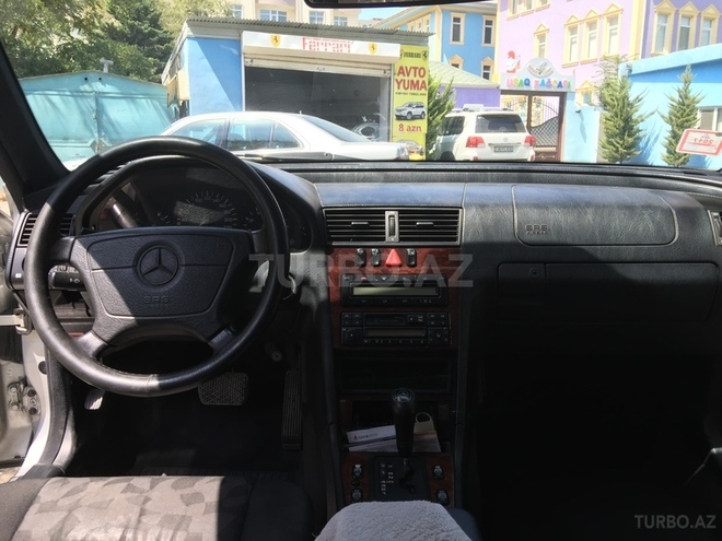 Mercedes C 200 1998, 230,000 km - 2.0 l - Bakı