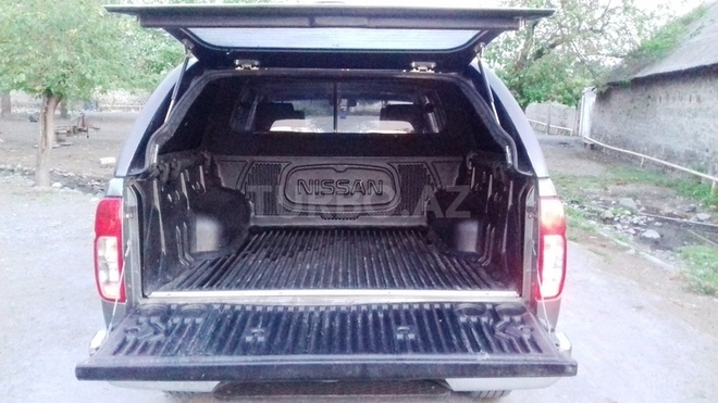 Nissan Navara 2007, 120,000 km - 2.5 l - Qax