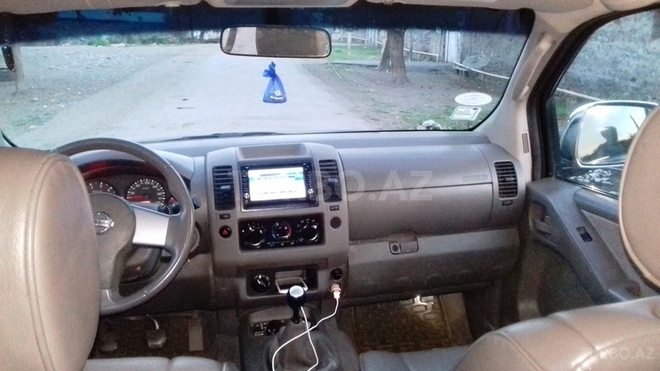 Nissan Navara 2007, 120,000 km - 2.5 l - Qax