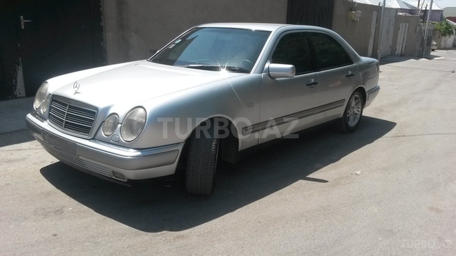 Mercedes E 240 1998, 2,500,000 km - 2.4 l - Bakı