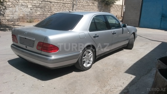 Mercedes E 240 1998, 2,500,000 km - 2.4 l - Bakı