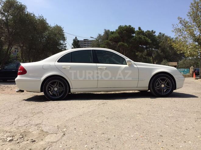 Mercedes E 240 2002, 243,000 km - 2.6 l - Bakı
