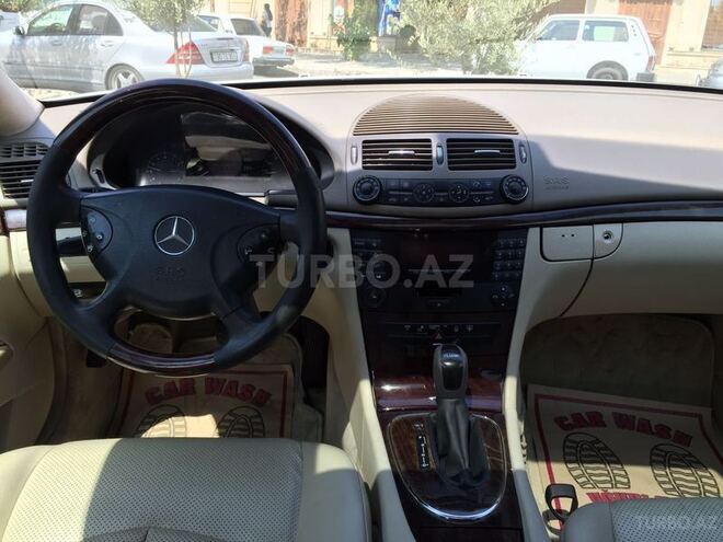Mercedes E 240 2002, 243,000 km - 2.6 l - Bakı