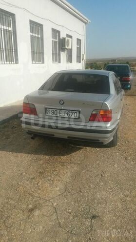 BMW 320 1997, 258,000 km - 2.0 l - Sumqayıt