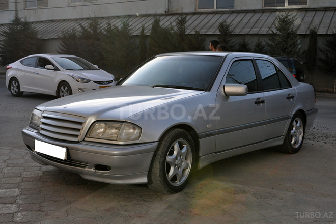 Mercedes C 200 1998, 200,000 km - 2.0 l - Bakı