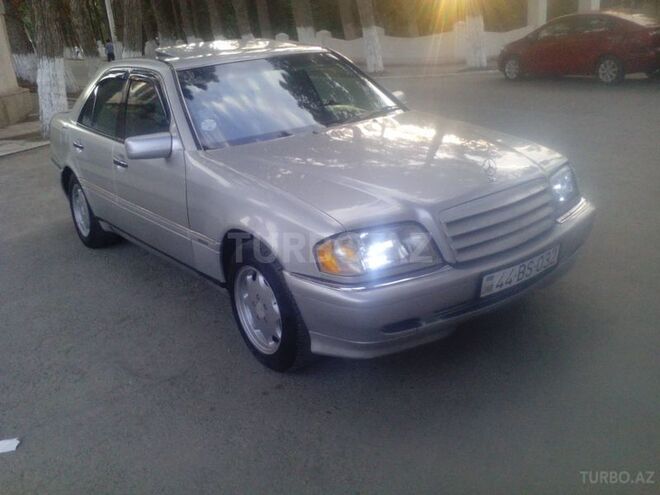 Mercedes C 220 1995, 200,000 km - 2.2 л - Sumqayıt