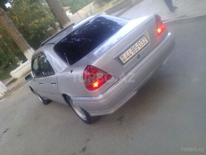Mercedes C 220 1995, 200,000 km - 2.2 л - Sumqayıt