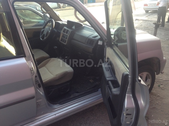 Mitsubishi Pajero io 2003, 20,000 km - 2.0 л - Bakı