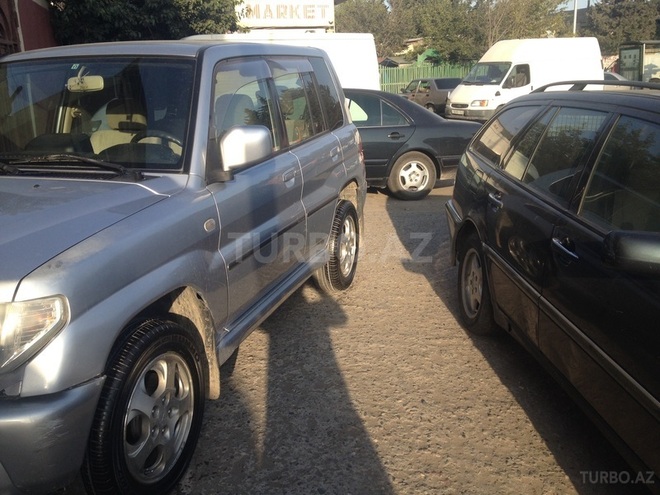 Mitsubishi Pajero io 2003, 20,000 km - 2.0 л - Bakı