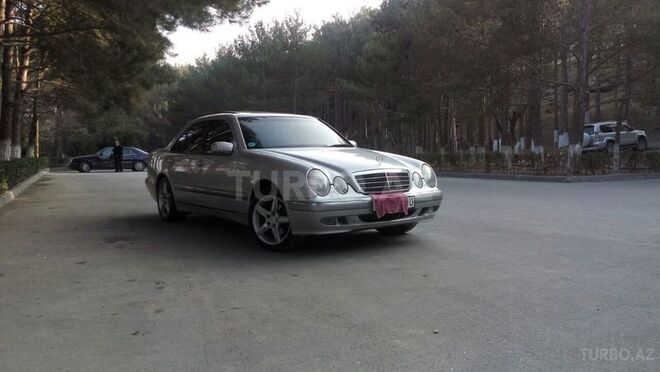 Mercedes E 320 2000, 210,000 km - 3.2 l - Sumqayıt