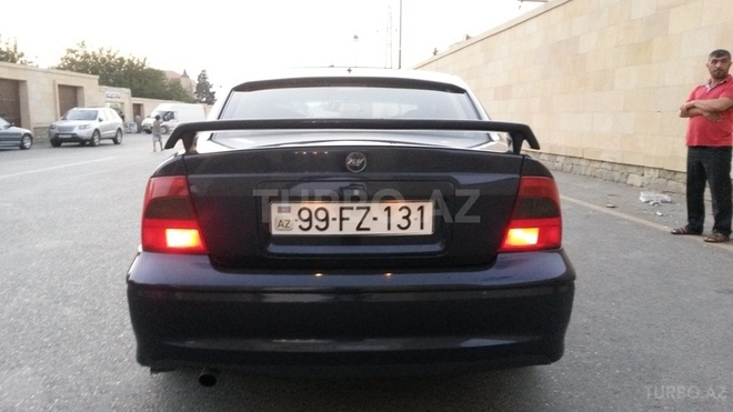 Opel Astra 1999, 300,000 km - 1.6 l - Bakı