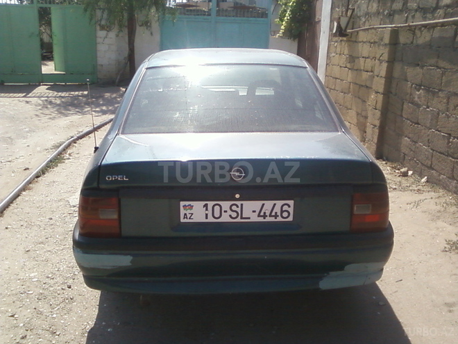 Opel Vectra 1994, 230,000 km - 1.8 л - Bakı