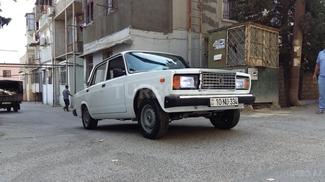 LADA (VAZ) 2107 2005, 127,000 km - 1.6 л - Bakı