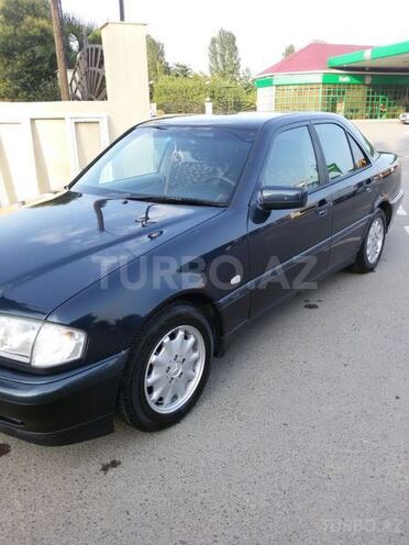 Mercedes C 220 1998, 10,000 km - 0.2 л - Astara