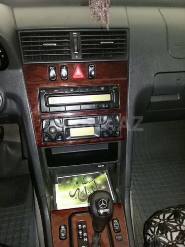 Mercedes C 220 1998, 10,000 km - 0.2 л - Astara