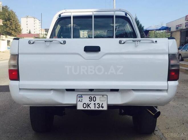 Mitsubishi L200 2006, 310,000 km - 2.5 l - Bakı