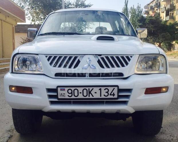 Mitsubishi L200 2006, 310,000 km - 2.5 l - Bakı