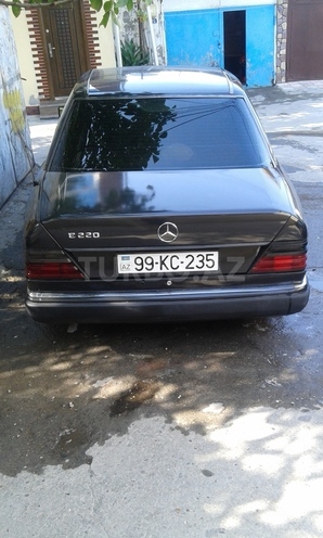 Mercedes E 200 1989, 250,000 km - 2.0 л - Bakı