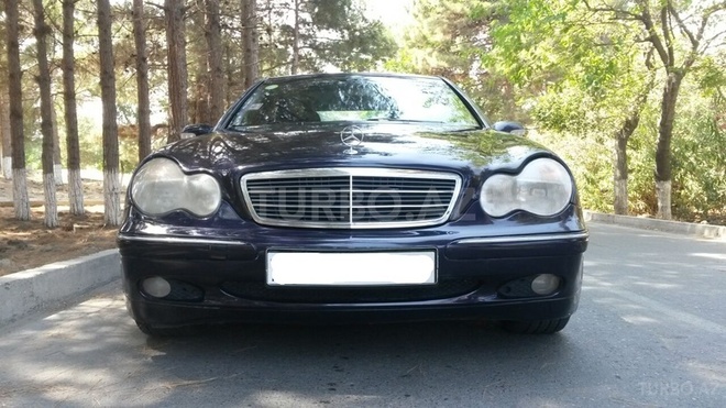 Mercedes C 320 2001, 225,000 km - 3.2 л - Bakı